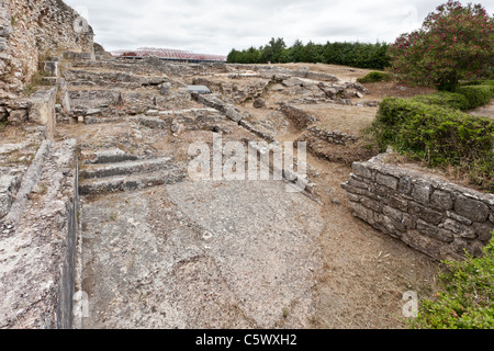 Natatio der Bäder von der Wand (Thermae) in Conimbriga, Ruinen die am besten erhaltene römische Stadt in Portugal. Stockfoto