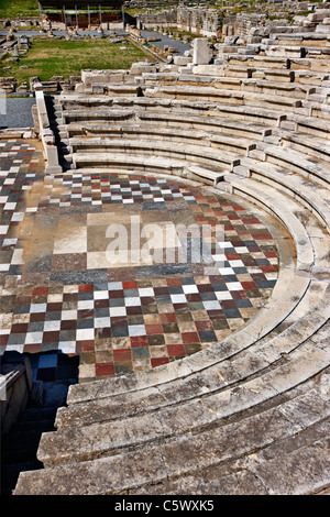 Die "Ekklesiasterion" ("Aula") eine Theater-Bauweise in antiken Messene (oder Messini), Präfektur Messenien, Griechenland Stockfoto