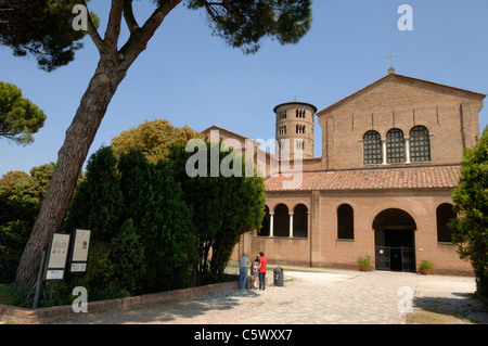 Die Basilika di Sant'Apollinare in Classe bei Ravenna Stockfoto