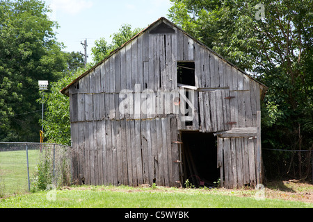 alte abgenutzte hölzerne Scheune Schuppen in Lynchburg, Tennessee, usa Stockfoto