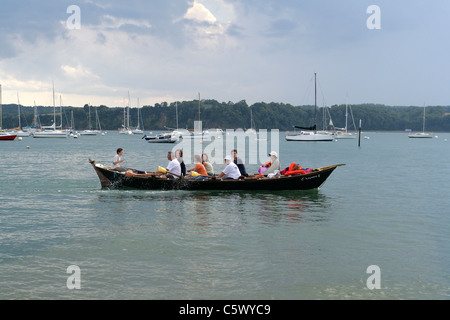 Maritimen Events: "Doris: de Cale de Cale". Dory in St. Suliac Bucht (Fluss Rance, Ille et Vilaine, Bretagne, Frankreich. Stockfoto