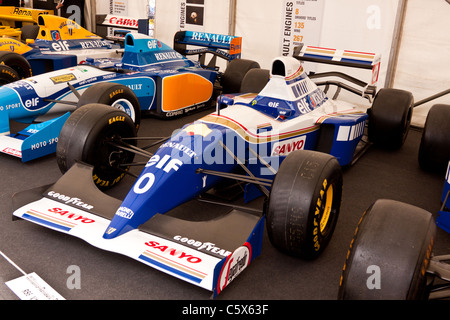 Mansellss Formel1-Wagen der legendären Williams Renault FW14B im Fahrerlager beim Goodwood Festival of Speed 2011 Stockfoto