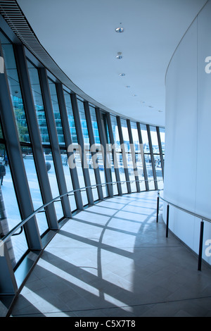 Modernes Interieur eines Unternehmens Gebäude in London Stockfoto