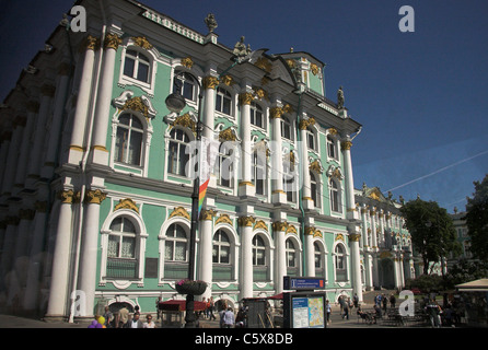 Die Staatliche Eremitage, Schlossplatz, St Petersburg, Russland Stockfoto