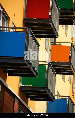 Moderne Wohnblocks in East London Greenwich Millennium Village, North Greenwich Halbinsel. Stockfoto