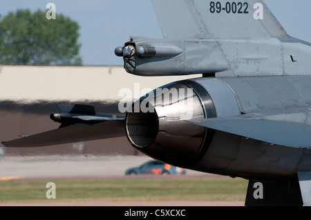 Variable Auspuff Strahldüse auf einem türkischen General Dynamics F-16A Fighting Falcon in der geschlossenen Position gezeigt. Stockfoto