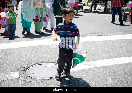 Pakistanisch-Amerikaner zu sammeln, in der Nähe von Madison Square Park in New York Stockfoto