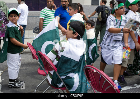 Pakistanisch-Amerikaner zu sammeln, in der Nähe von Madison Square Park in New York Stockfoto