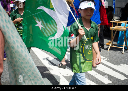 Pakistanisch-Amerikaner zu sammeln, in der Nähe von Madison Square Park in New York Stockfoto