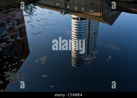 Bridgewater Place, den Spitznamen The Dalek ist ein Büro- und Wohn-Hochhaus-Entwicklung in Leeds, West Yorkshire. Stockfoto