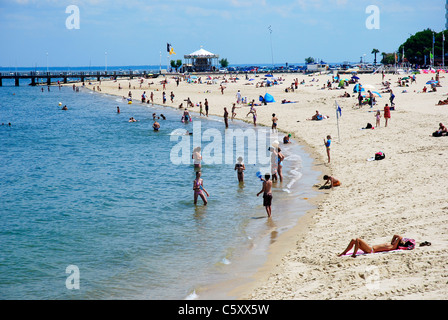 Strandleben am Strand Arcachon, Plage d ' Arcachon, in Südwest Frankreich. Stockfoto