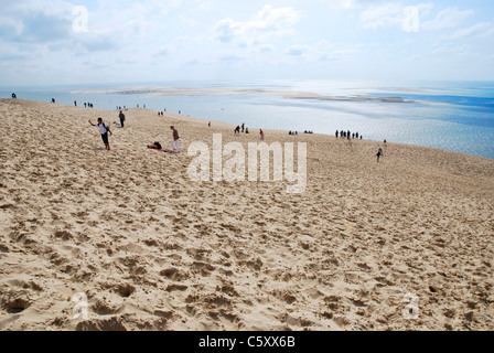 Blick von der Düne von Pilat (aka Düne von Pyla) von d ' Arcachon, Frankreich, die größte Sanddüne Europas: 107 m hoch und 3 km lang. Stockfoto