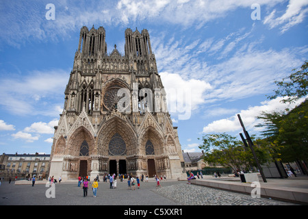 Reims Kathedrale (Cathedrale de Reims) in der Region Champagne-Ardenne Frankreich 119124 Reims Stockfoto