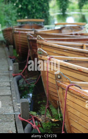 Boote auf dem Fluss Stour, Dedham Vale, UK Stockfoto