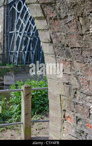 Bogen, Teil des Bügeleisens zu überbrücken, Ironbridge, Shropshire, England, UK Stockfoto