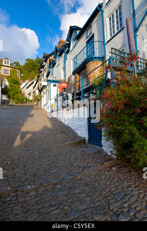 Die engen, gepflasterten Gassen von Clovelly Stockfoto