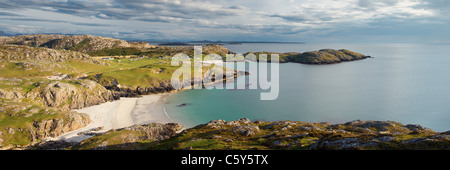 Strände und Küstenlandschaften in Achmelvich, Assynt, Sutherland, Highland, Schottland, Vereinigtes Königreich Stockfoto