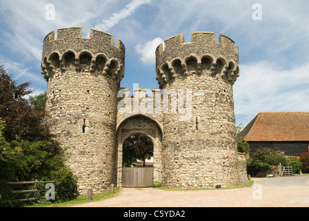 Kühlung der Burg. Kühlung. Hoo Halbinsel Kent England. Eingang zum privaten Haus von Jools Holland.HOMER SYKES Stockfoto