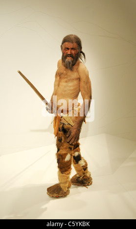 Otzi Iceman, Bozen, Italien. Eine aktualisierte Rekonstruktion des wie er aussah basierend auf den letzten forensische Analyse der Mumie. Stockfoto