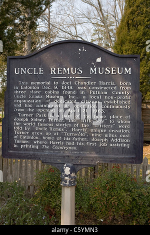 ONKEL REMUS MUSEUM. Dieses Denkmal für Joel Chandler Harris, geboren in Eatonton 9. Dezember 1848. Stockfoto