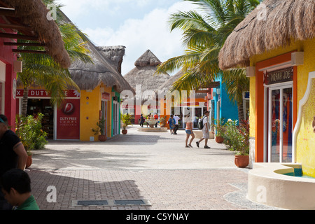 Kreuzfahrt-Passagier-Touristen Einkaufen in Cozumel, Mexiko im karibischen Meer Stockfoto