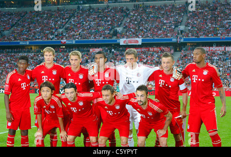 FC Bayern Muenchen-Team posiert für Gruppenfoto Stockfoto