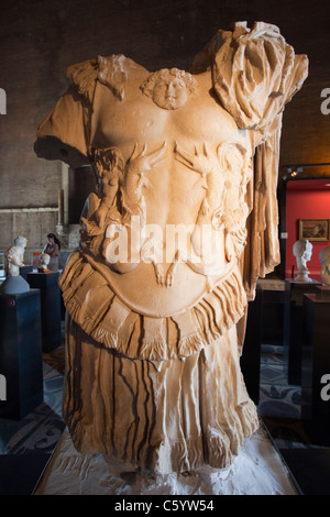 Italien, Rom, das Forum, Marmorstatue von Nero Stockfoto