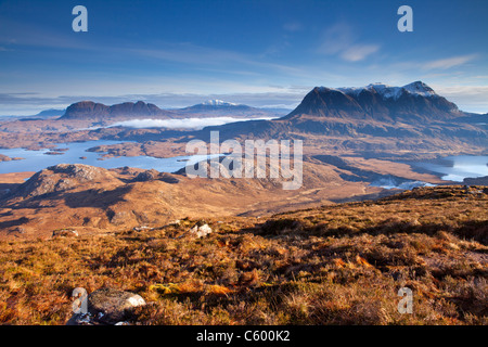 Suilven und Cul Mor Berge von Stac Pollaidh, Assynt, Schottland, Großbritannien Stockfoto