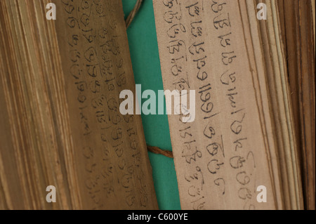 Antike PALM LEAF PERSISCHEN nahen östlichen Schriften Stockfoto