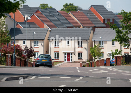 Eine Wohnsiedlung der gemischten privaten und gesellschaftlichen Häuser in den West Midlands, England, UK Stockfoto