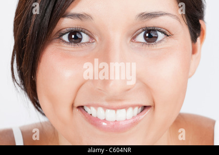 Porträt der jungen Frau Stockfoto