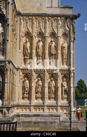 Geschnitzten Statuen von Süden Veranda, die Kathedrale von Canterbury, Canterbury, Stadt von Canterbury, Kent, England, Vereinigtes Königreich Stockfoto