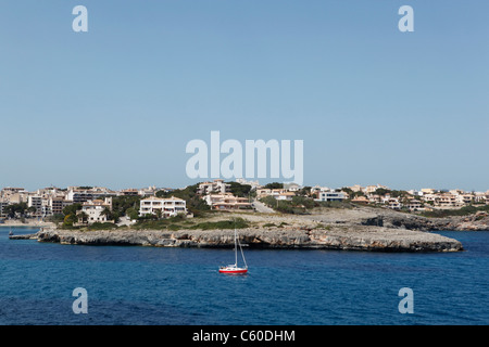 Segelboot in der Nähe von Porto Cristo, Mallorca, Spanien Stockfoto