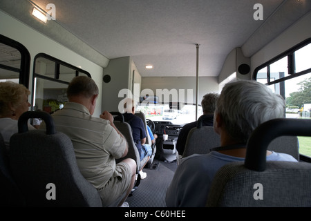 Touristen an Bord Tour Shuttlebus nach Graceland Memphis Tennessee usa Stockfoto