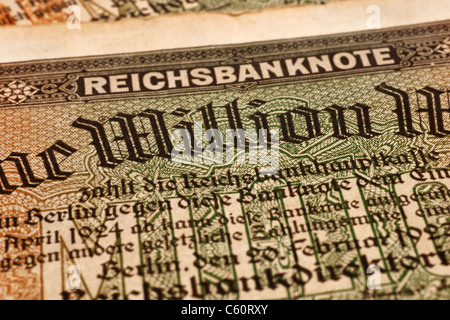 Teilansicht einer alten deutschen Rechnung des 20. Februar 1923 über die Höhe von 1 Million Reichsmark Stockfoto