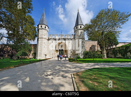 Das Tor der Begrüßungen: Haupteingang zum Topkapi Palast in Istanbul. Stockfoto