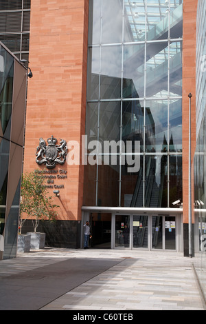 Eingang zum Manchester City Magistrates Court und Leichenbeschauer Court in Spinningfields Manchester UK Stockfoto