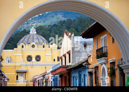 Nuestra Señora De La Merced, Santa Catalina Arch, Calle del Arco, Antigua, Guatemala Stockfoto