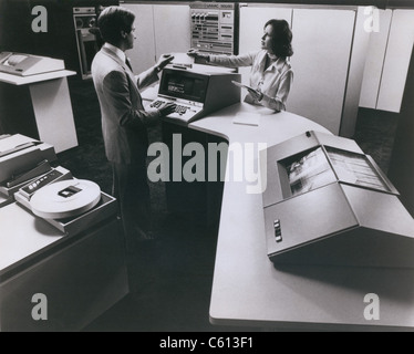 Mainframe-Computer Sperry UNIVAC 90/80 erschien im Jahr 1976 von der Sperry Rand Corporation, mit der IBM System 360 Serie von Großrechnern zu konkurrieren. Stockfoto