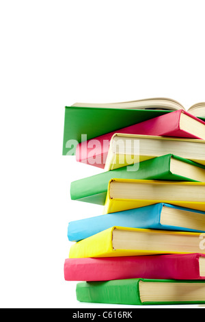 Bunte Stapel Bücher mit offenen Enzyklopädie auf seiner Spitze Stockfoto
