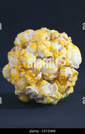 Riesige süßes Popcorn-Bällchen Stockfoto