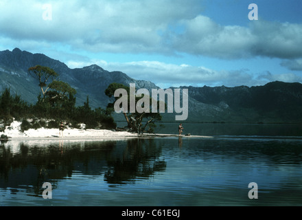 Die alten Lake Pedder, Südwesten Tasmanien, 1968, vor der Überflutung durch eine viel größere künstliche Einzugsgebiet im Jahr 1970. Stockfoto