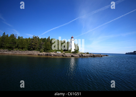 Felsige Küste der großen Wanne Hafen in Tobermory Georgian Bay, Ontario, Kanada 2011 Stockfoto