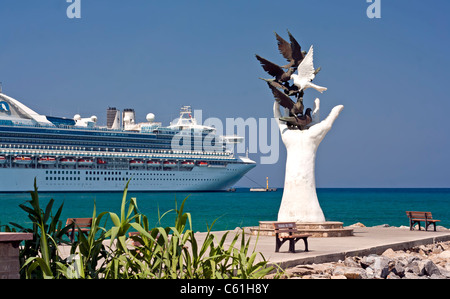 Star Princess cruise Schiff festgemacht in Kusadasi Türkei Stockfoto