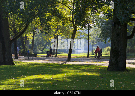 Fit durch Vondelpark Amsterdam Stockfoto