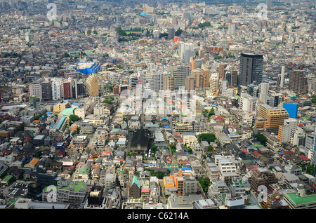 Ansicht der Zersiedelung in Tokio, Japan. Stockfoto