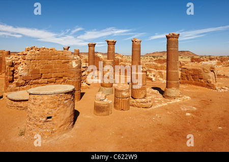 Tempel 100 große Gehäuse, Musawwarat es Sufra, Sudan, Nordafrika Stockfoto