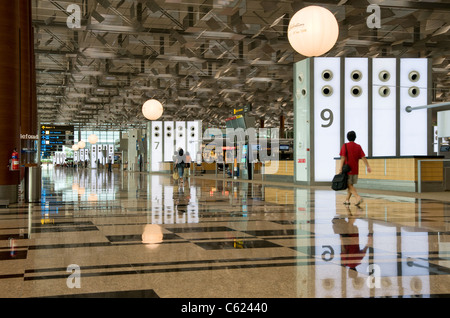 Landseitigen Abfahrt Halle, Terminal 3 des Changi Airport, Singapore Stockfoto