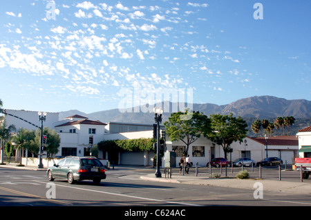 Großer blauer Himmel über Santa Barbara, Kalifornien Stockfoto