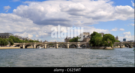 Pont Louis Philippe gehört zu einer Reihe von Brücken über das Seineufer im Ile Saint Louis, Paris Stockfoto